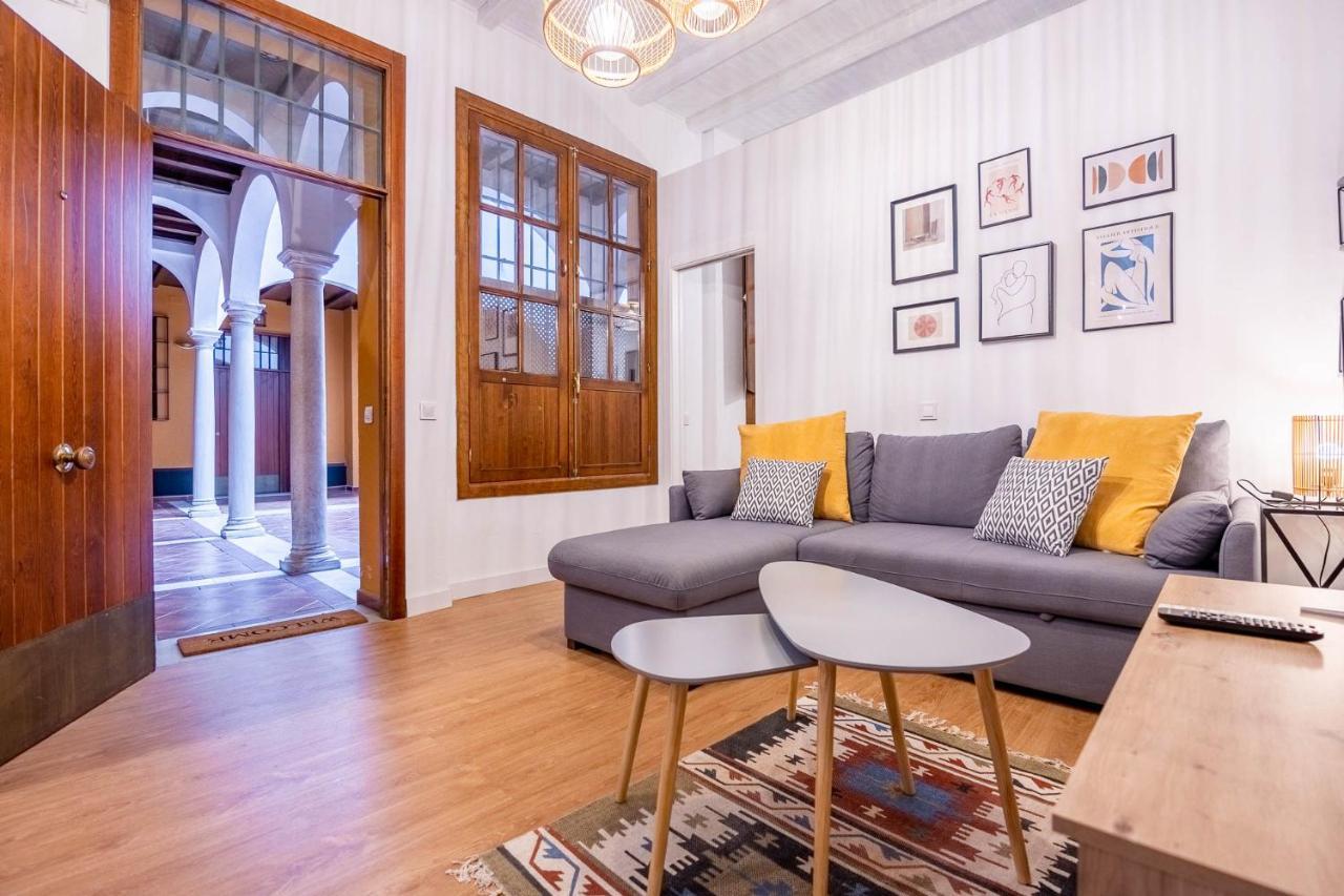 Palacios Malaver Suite Home Siviglia Esterno foto